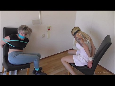 ❤️ Toksomaniulo / ligita kaj buŝoŝtopita / junulino en mizero ❤️ Faka video  ĉe ni % eo.yespornpics-com.ru% ﹏